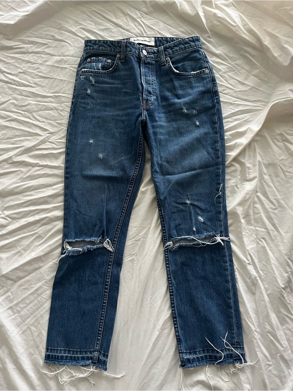 Reformation Distressed Cropped Jeans SZ 27
